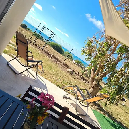 Triskele Holiday home *